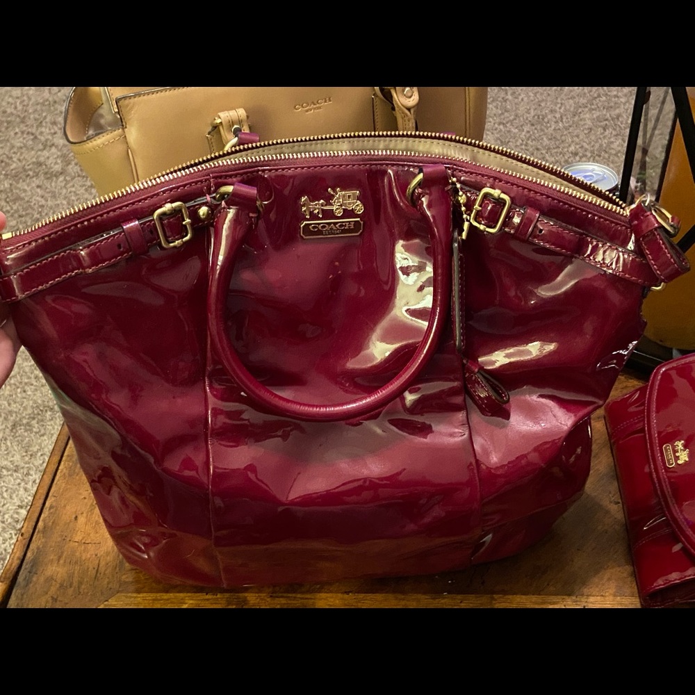 Coach Madison Lindsey patent leather bag